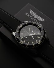 Load image into Gallery viewer, Black & Stainless Steel